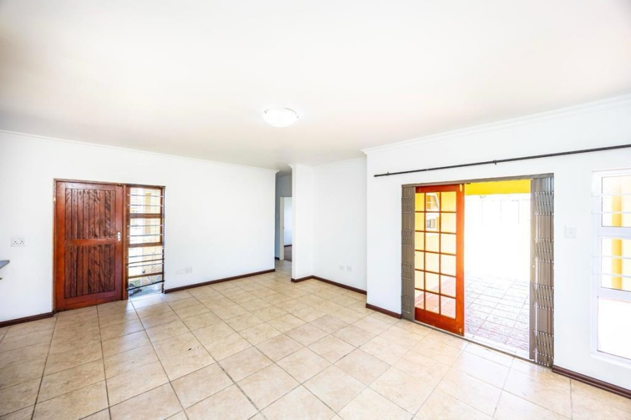 2 Bedroom Property for Sale in Beacon Bay Eastern Cape